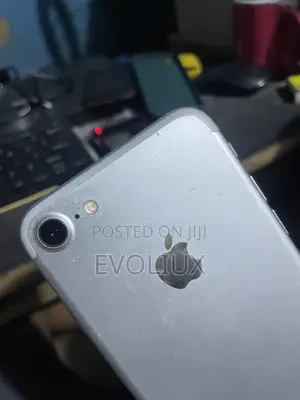 Apple iPhone 7 32 GB White