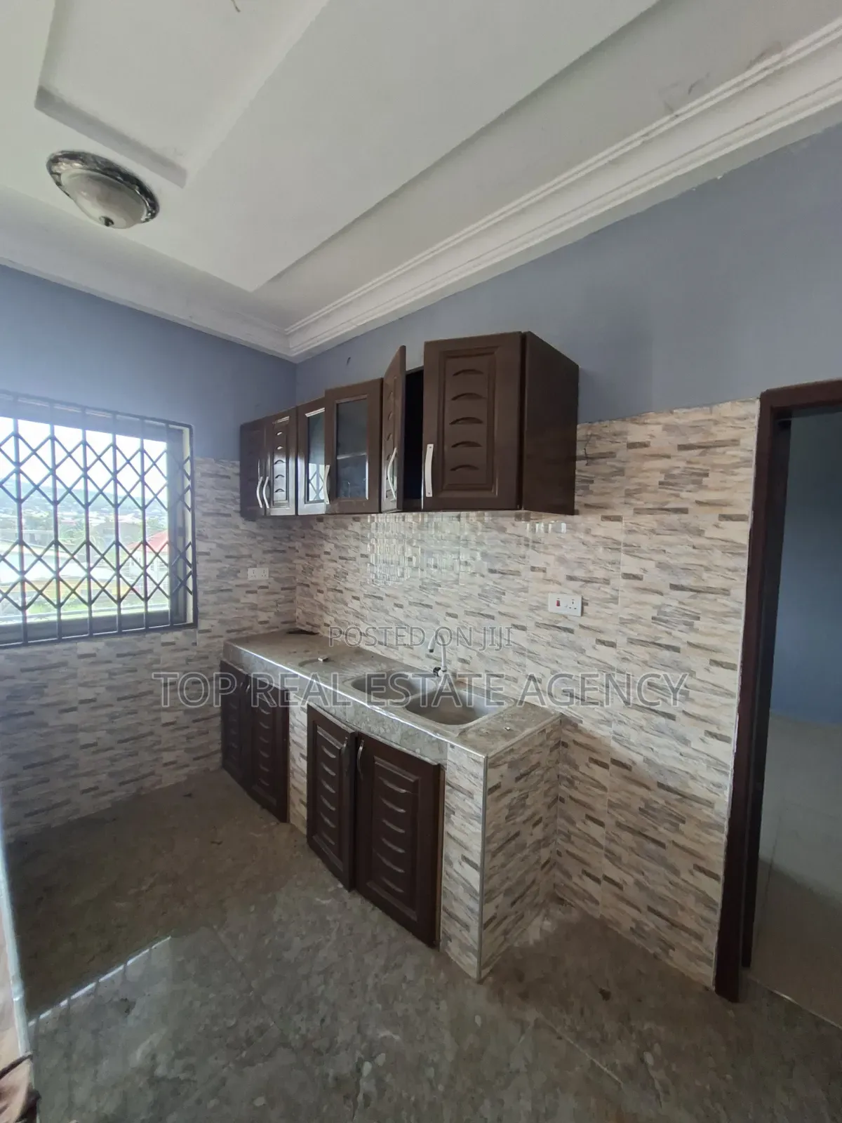 2bdrm Apartment in Golden Avenue, Ga East Municipal for rent