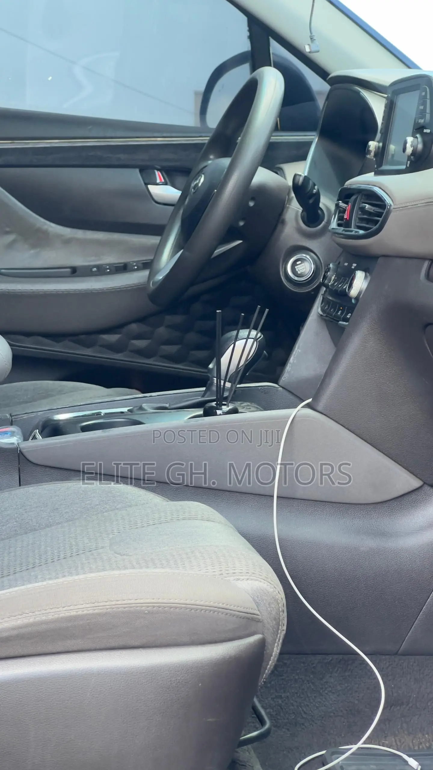 Hyundai Santa Fe 2019 Blue