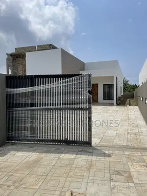 3bdrm House in Teshie-Nungua Estates for sale