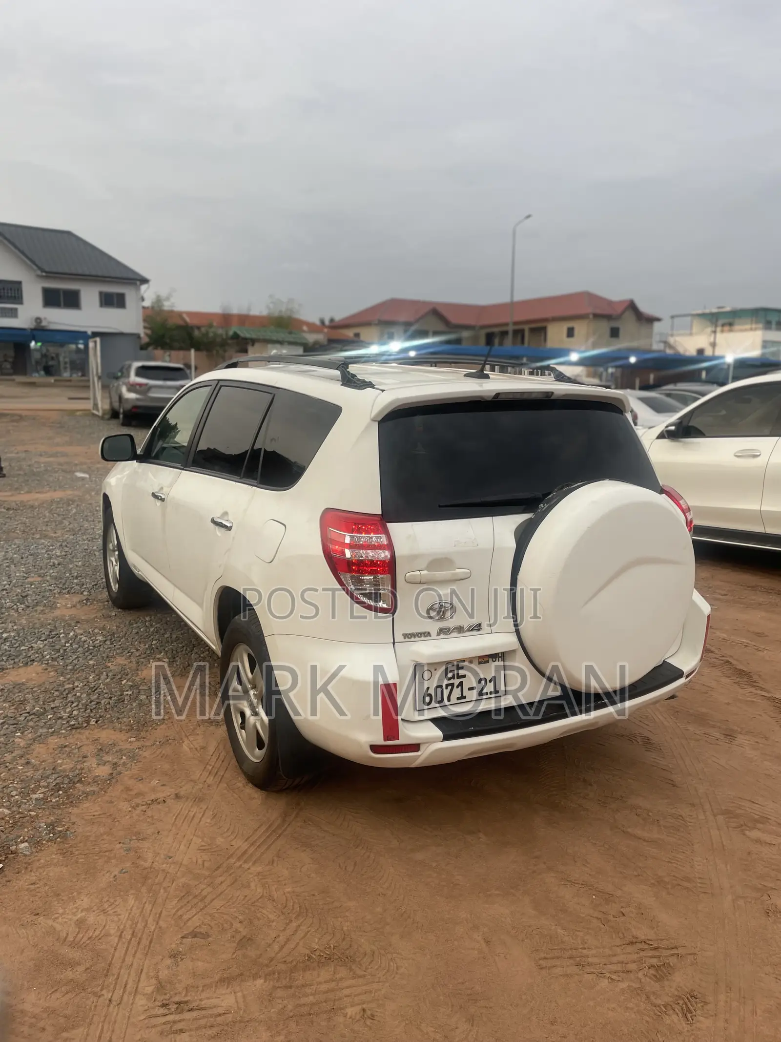 Toyota RAV4 2010 White