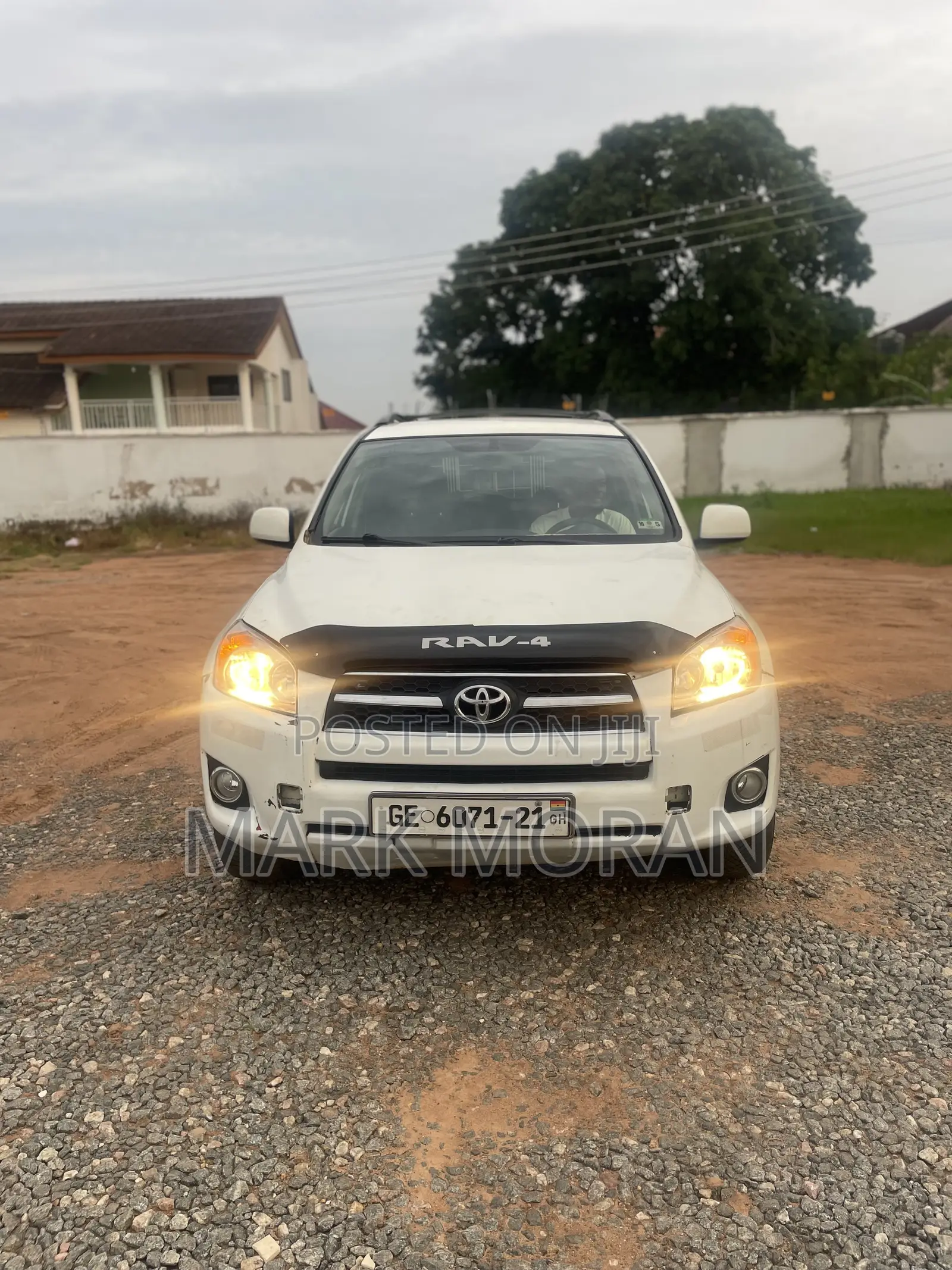 Toyota RAV4 2010 White