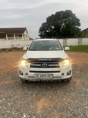 Toyota RAV4 2010 White