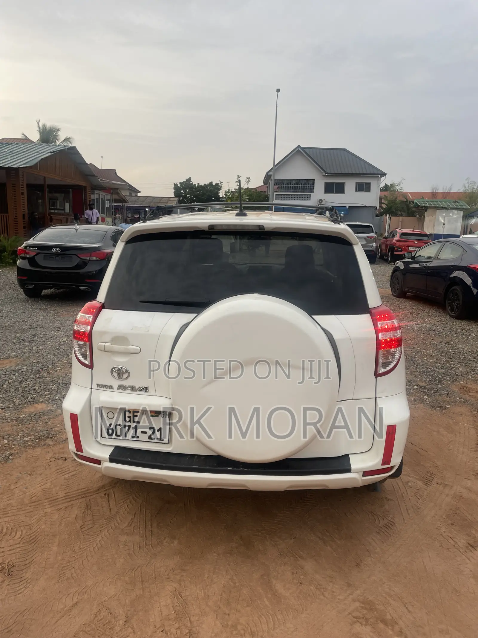 Toyota RAV4 2010 White