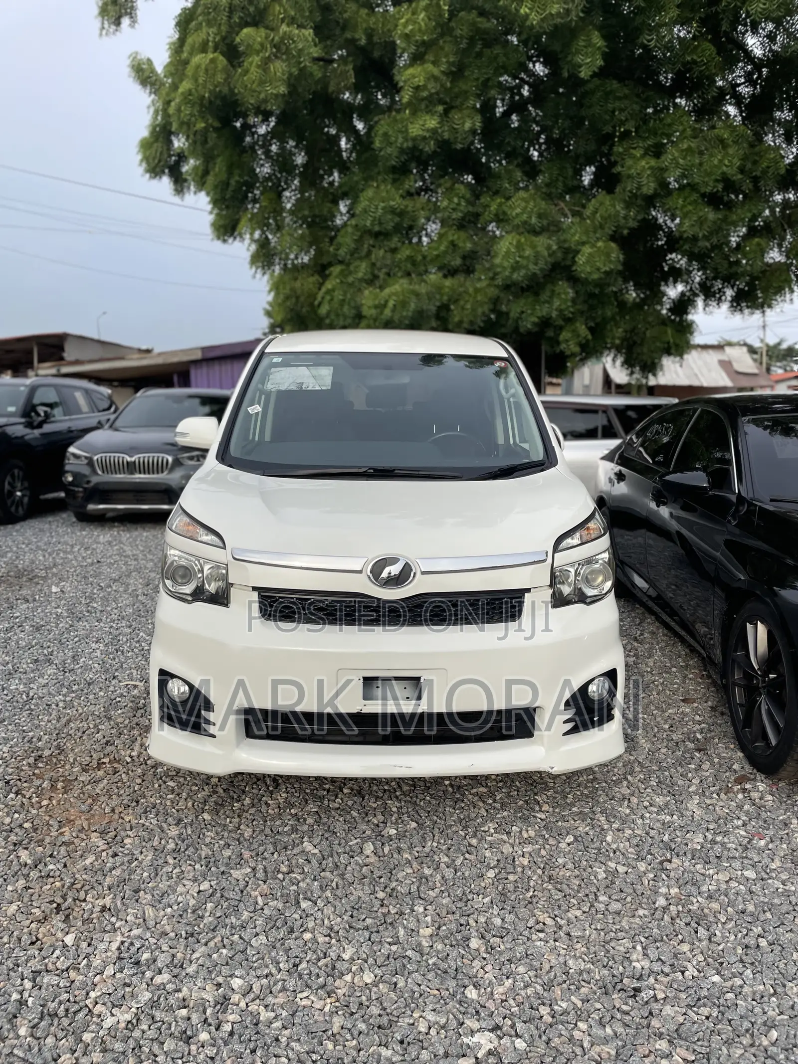 Toyota Voxy 2012 White