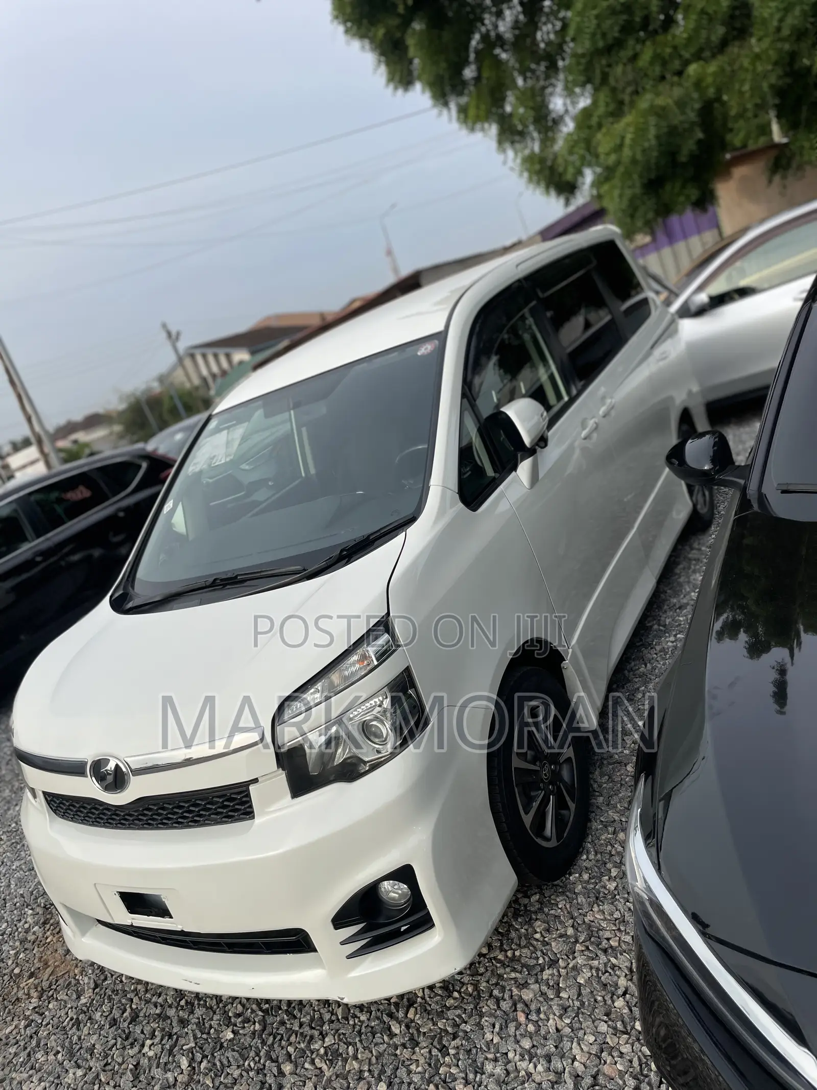 Toyota Voxy 2012 White