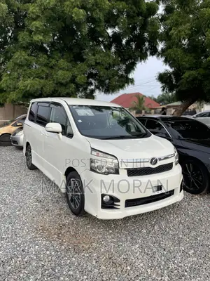 Toyota Voxy 2012 White