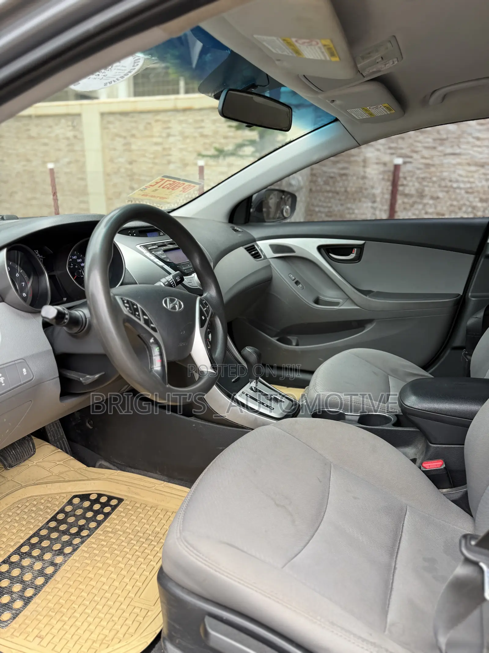 Hyundai Elantra GLS Sedan FWD (1.8L 4cyl 6A) 2013 Gray