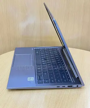 Laptop HP ZBook Firefly 14 G7 12GB Intel Core i5 SSD 256GB