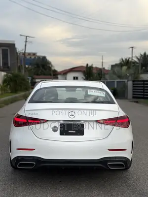 Mercedes-Benz C300 2023 White