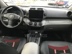 Toyota RAV4 2010 White