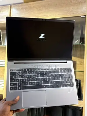 Laptop HP ZBook Power G7 16GB Intel Core i9 SSD 512GB