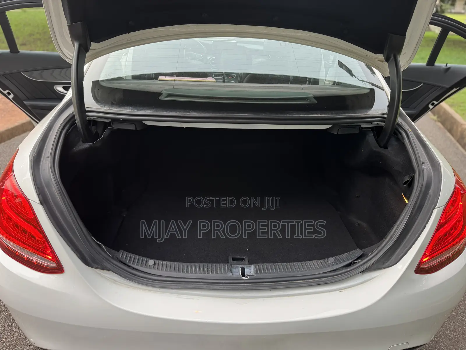 Mercedes-Benz C300 2016 White