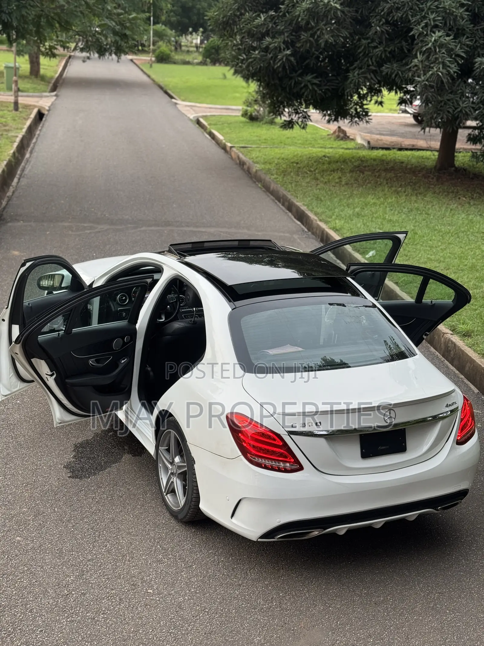 Mercedes-Benz C300 2016 White