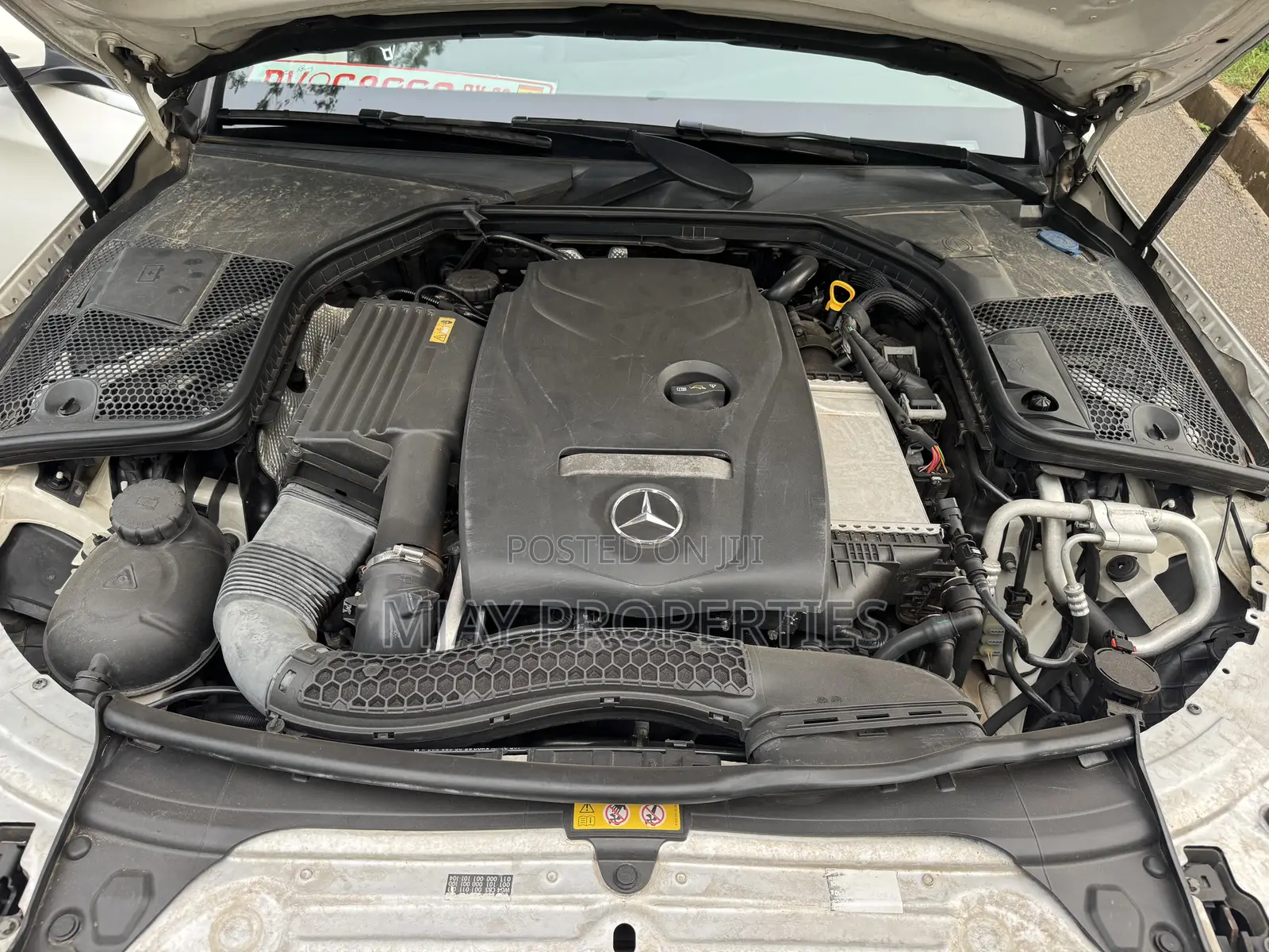 Mercedes-Benz C300 2016 White