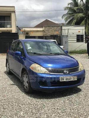 Nissan Versa 2010 Blue