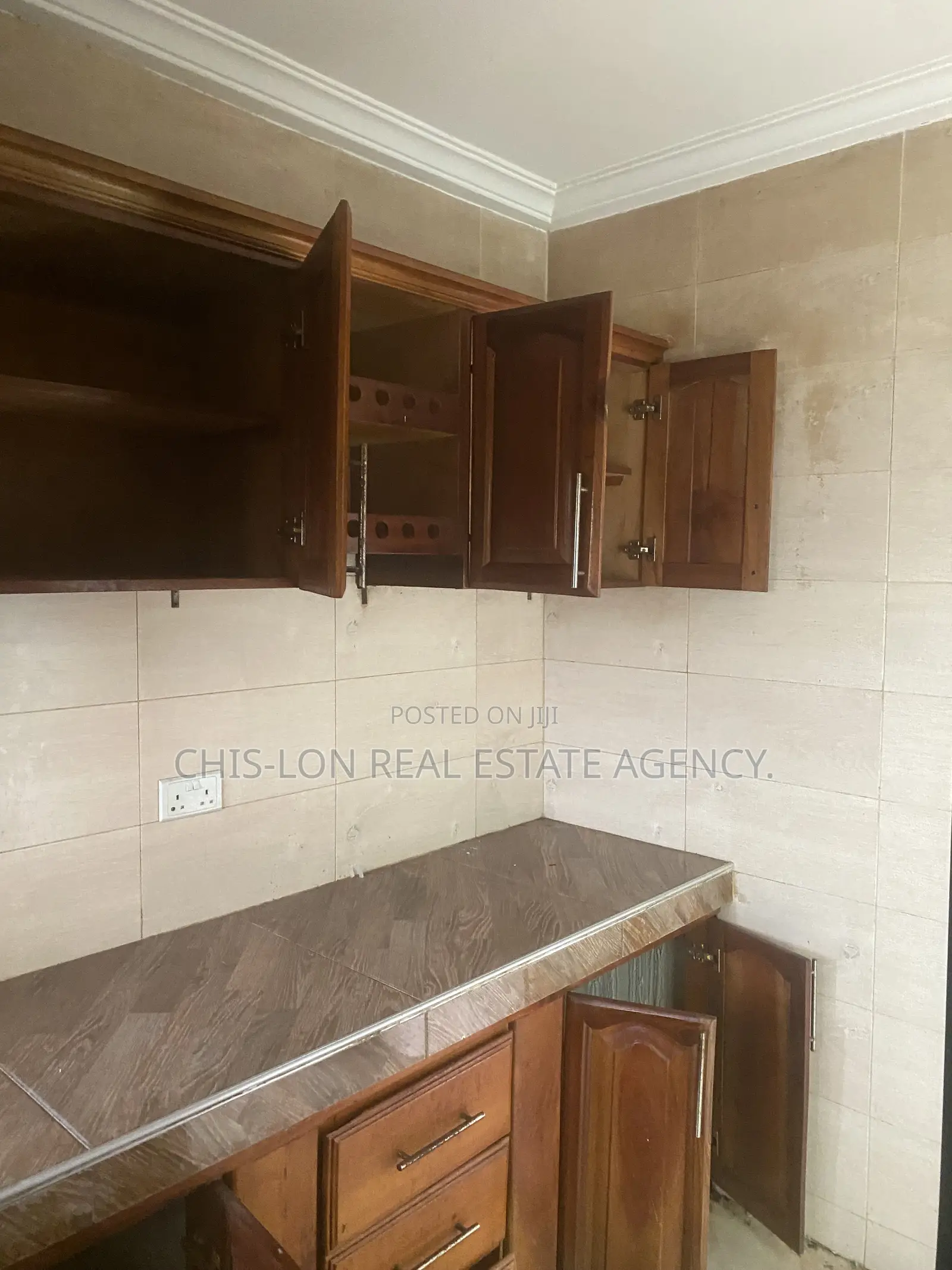1bdrm Room & Parlour in Kasoa Adade for rent