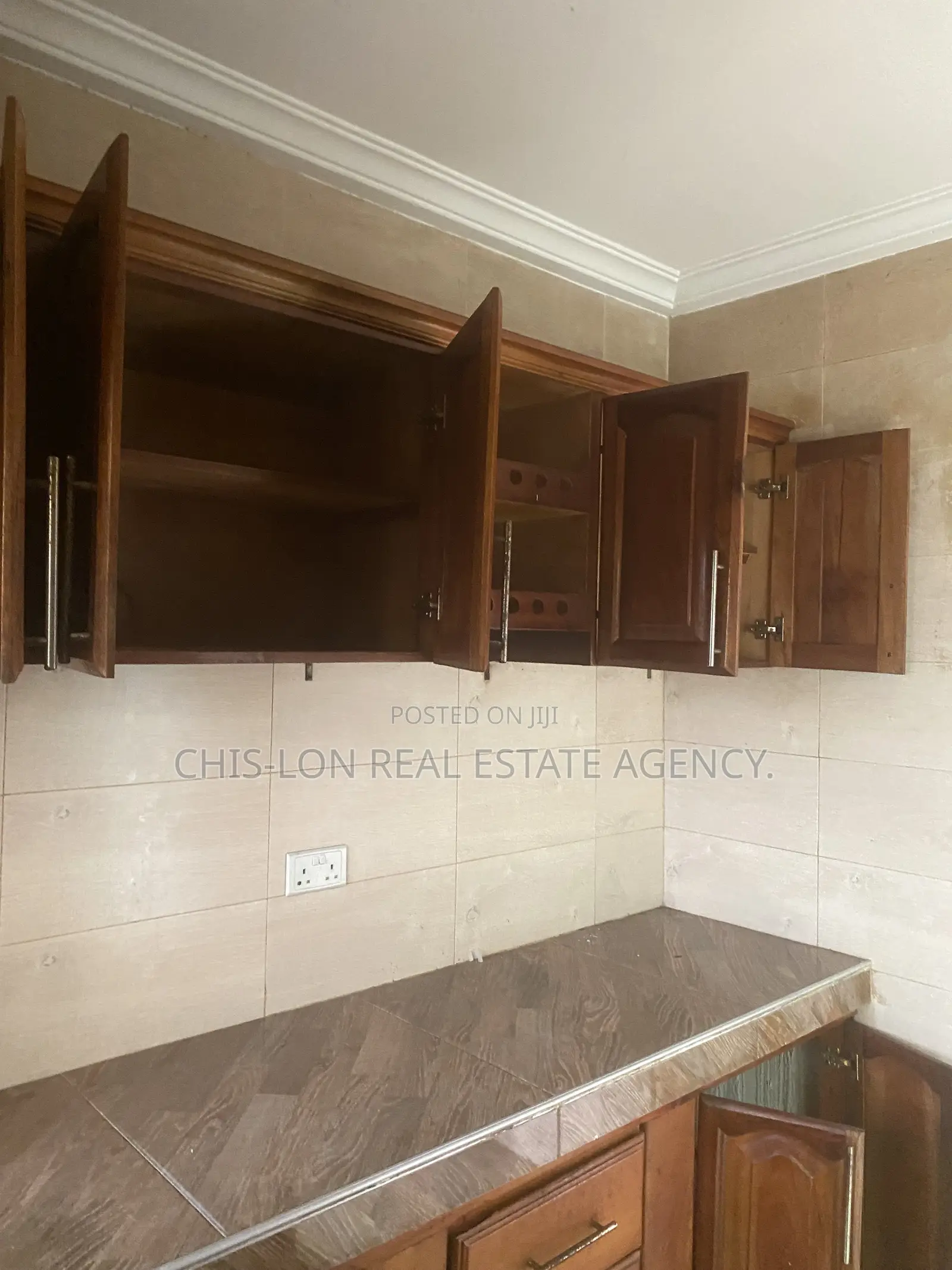 1bdrm Room & Parlour in Kasoa Adade for rent