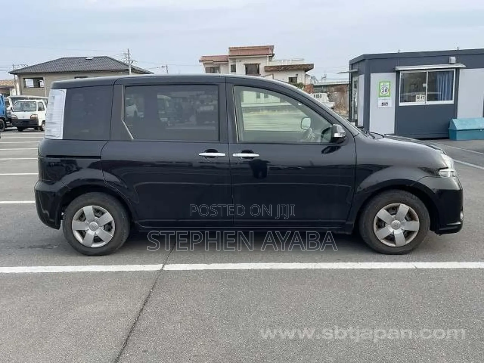 Toyota Sienta 1.5 FWD (6-seater) 2015 Black