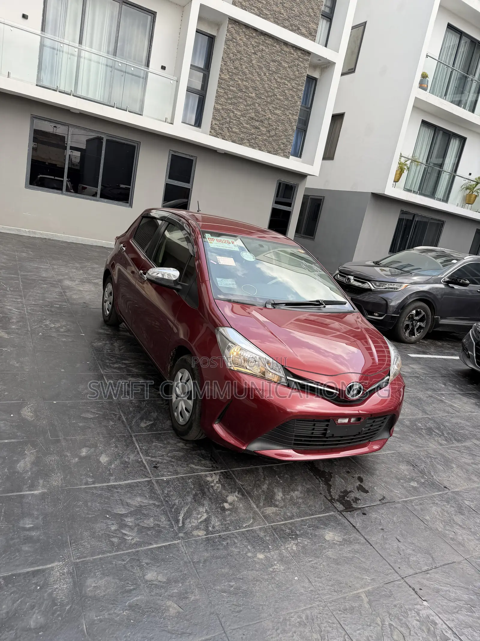 Toyota Vitz 1.3 FWD 5dr 2015 Burgundy