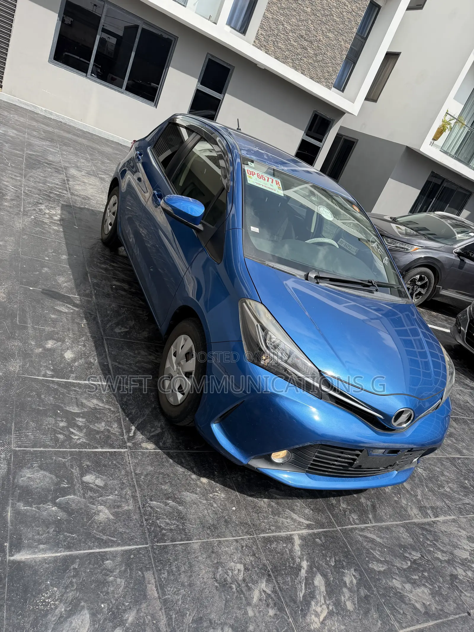 Toyota Vitz 1.3 FWD 5dr 2015 Blue