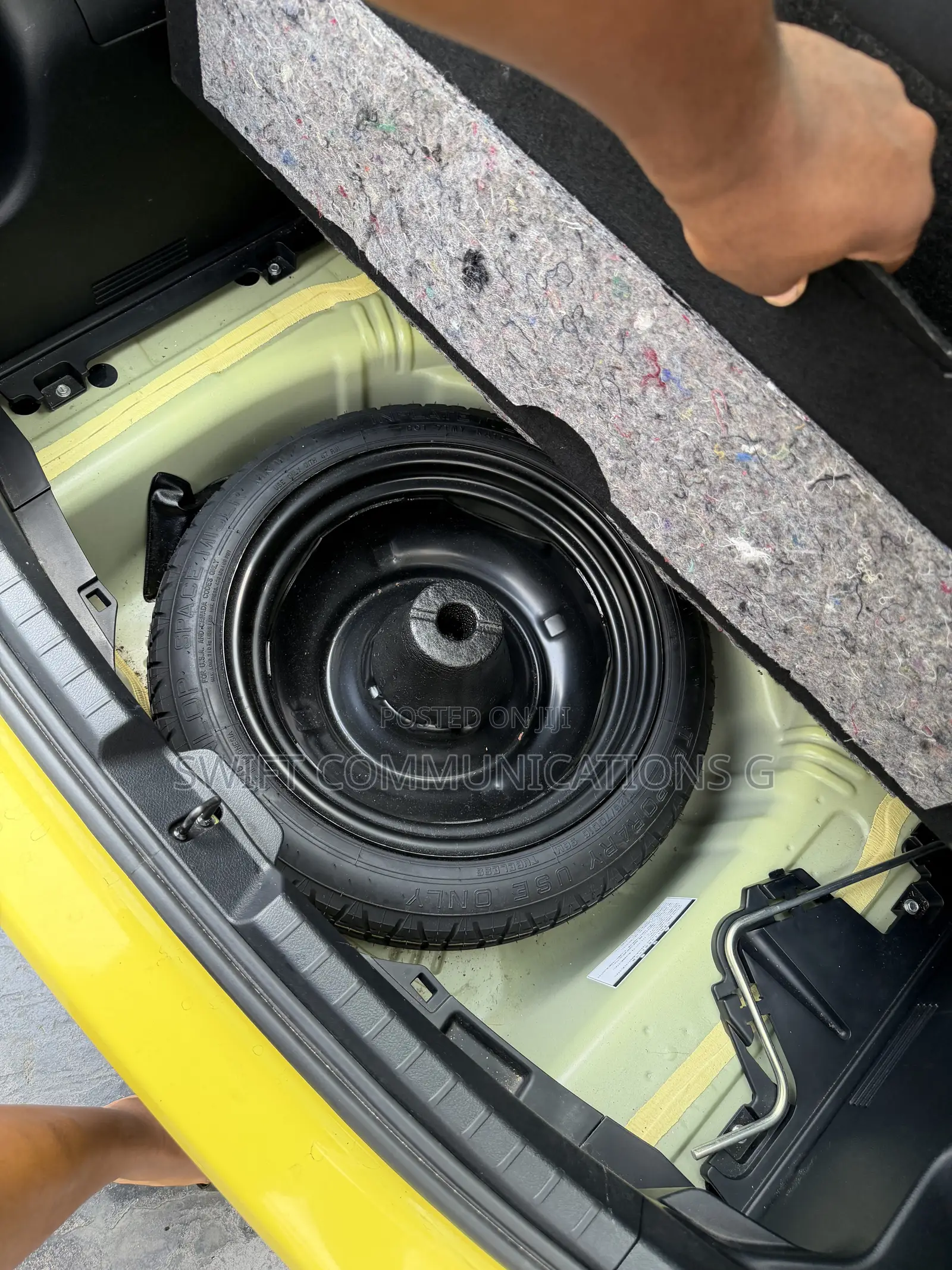 Toyota Vitz 1.3 FWD 5dr 2015 Yellow