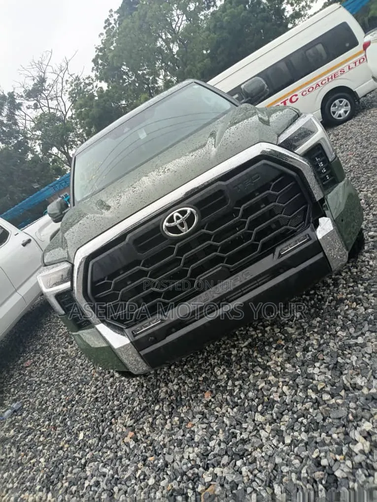 Toyota Tundra SR5 2022 Green