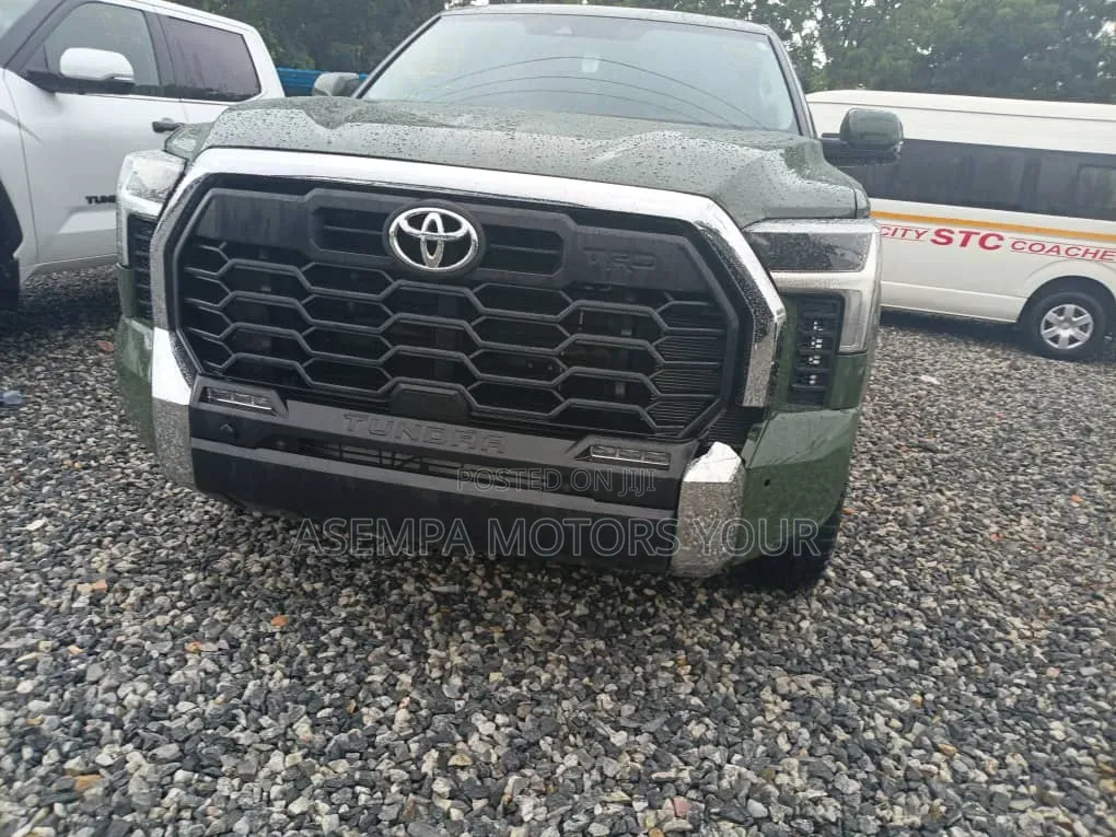 Toyota Tundra SR5 2022 Green