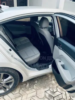 Hyundai Elantra ECO 2018 Silver