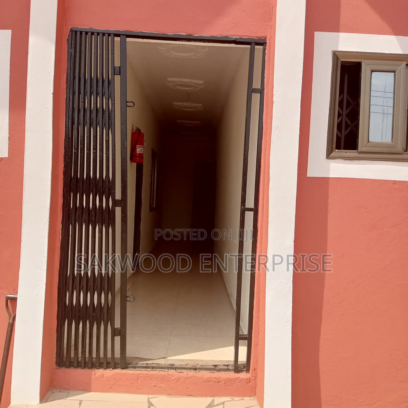 1bdrm Apartment in Sakwood Enterprise, Police Station for rent