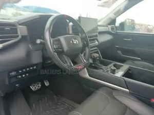 Toyota Tundra 2022 White