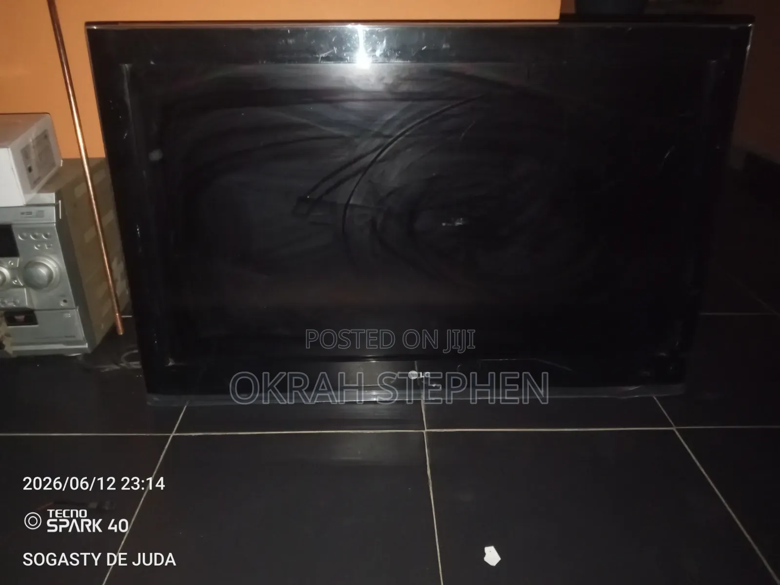 Lg Tv 37 Inches for Sale