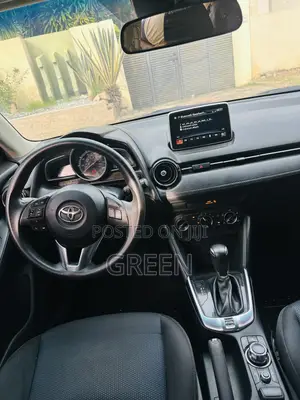 Toyota Yaris iA 1.5 FWD 2017 Silver
