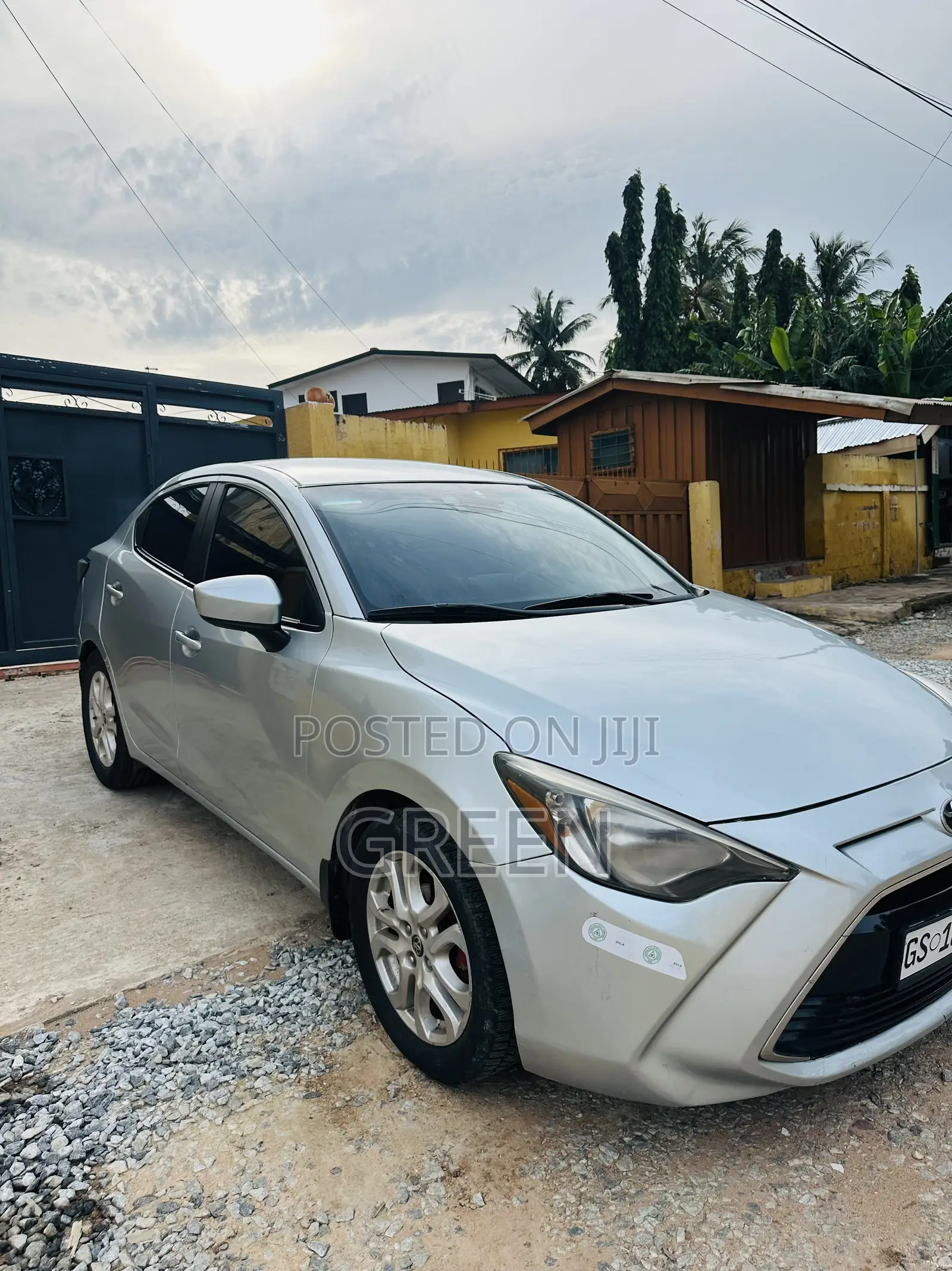 Toyota Yaris iA 1.5 FWD 2017 Silver