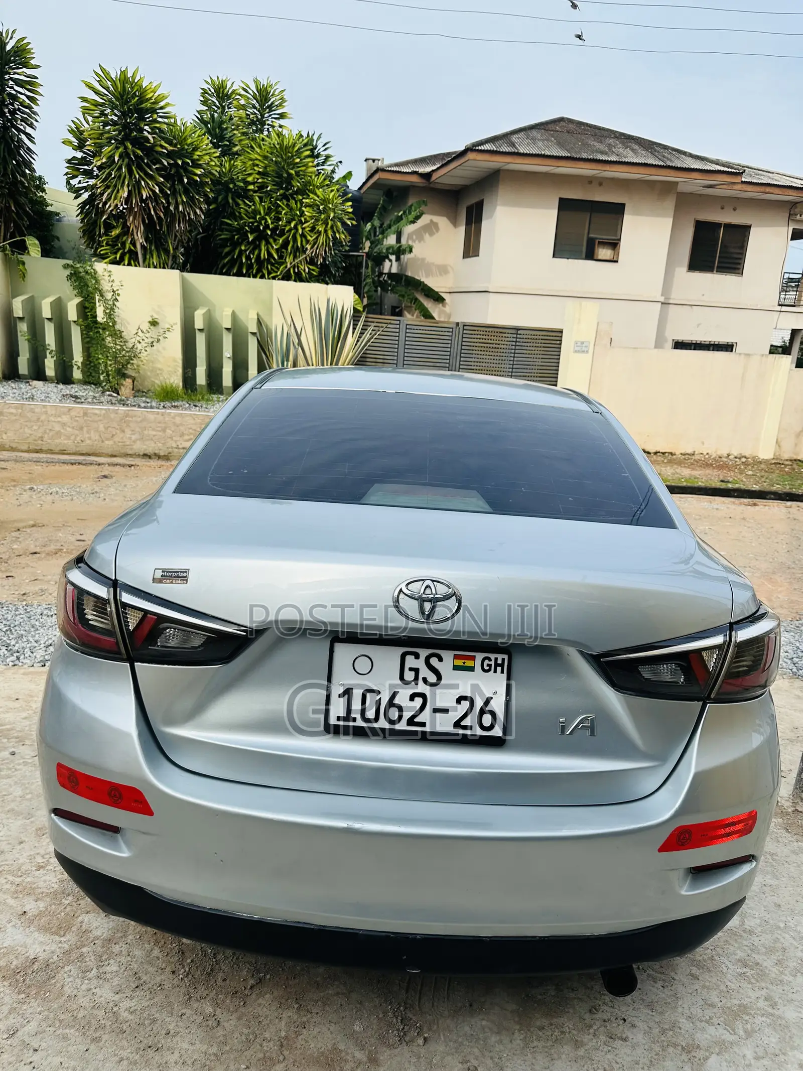 Toyota Yaris iA 1.5 FWD 2017 Silver