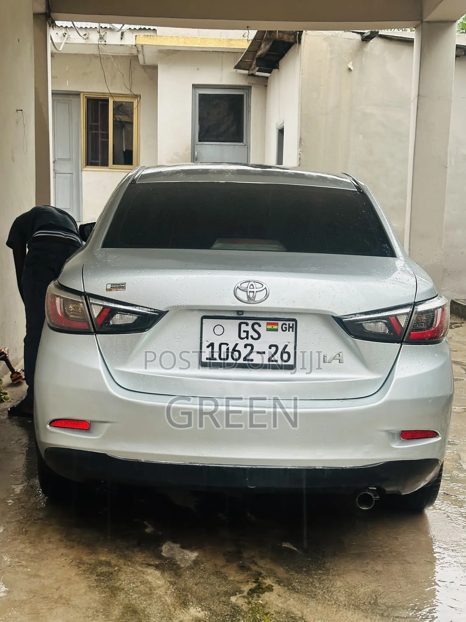 Toyota Yaris iA 1.5 FWD 2017 Silver
