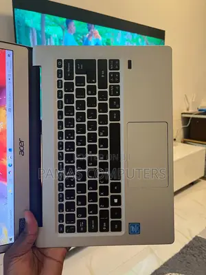 Laptop Acer Swift 1 4GB Intel Pentium SSD 128GB