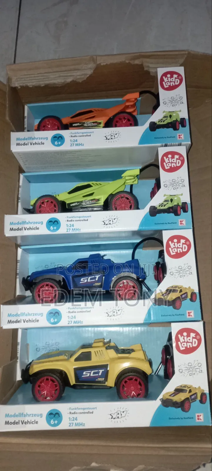 Kidland Branded Dune Blasters Radio-Controlled Buggies in 1:24 Scale