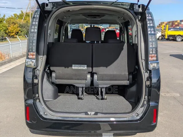 Toyota Voxy 2015 Black