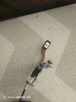 2010-2015 Toyota Rav-4 Fuel Cap Switch With Cable (Uk-46)