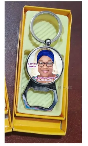 Crystal Plaques, Keyrings and Award Gifts Branding