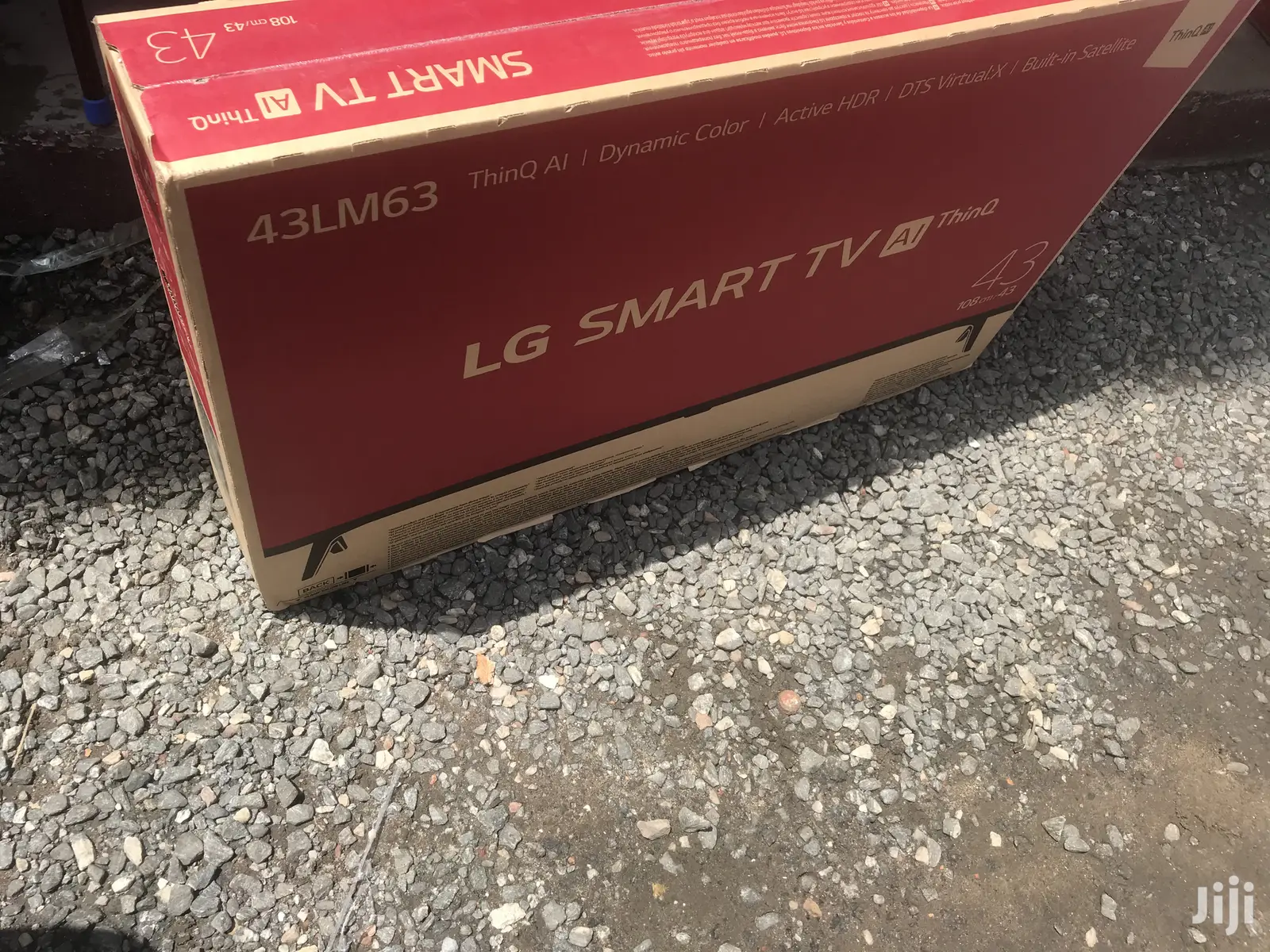 A New In Box LG 43lm6300 - 43-inch LED Smart Full HD TV