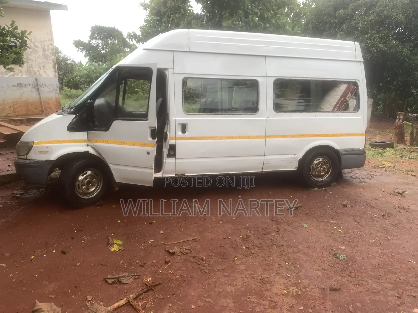 Ford Transit 2010 White
