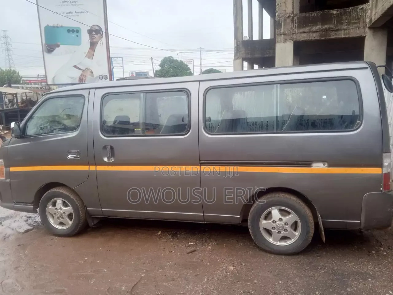 Nissan Caravan (Urvan) 2012 Silver