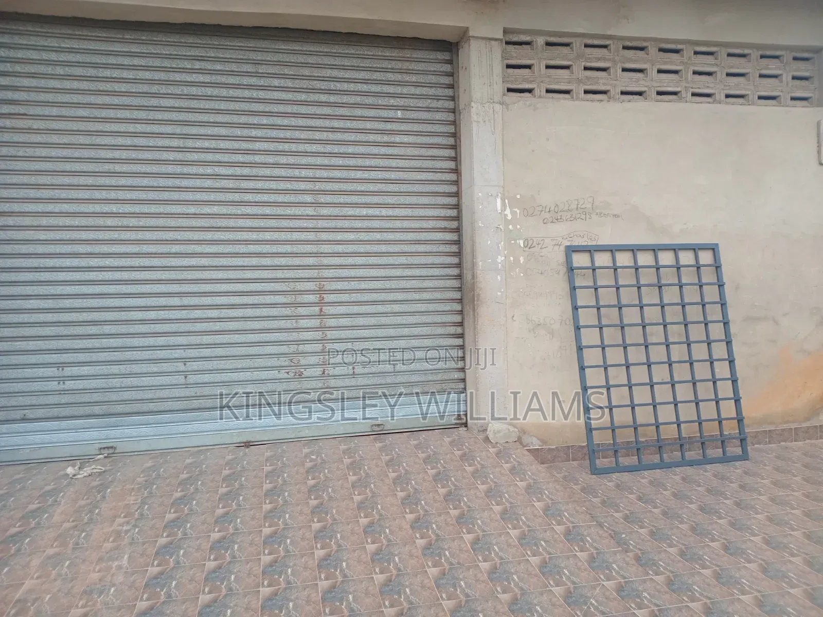 1bdrm House in Afoko Foto for rent