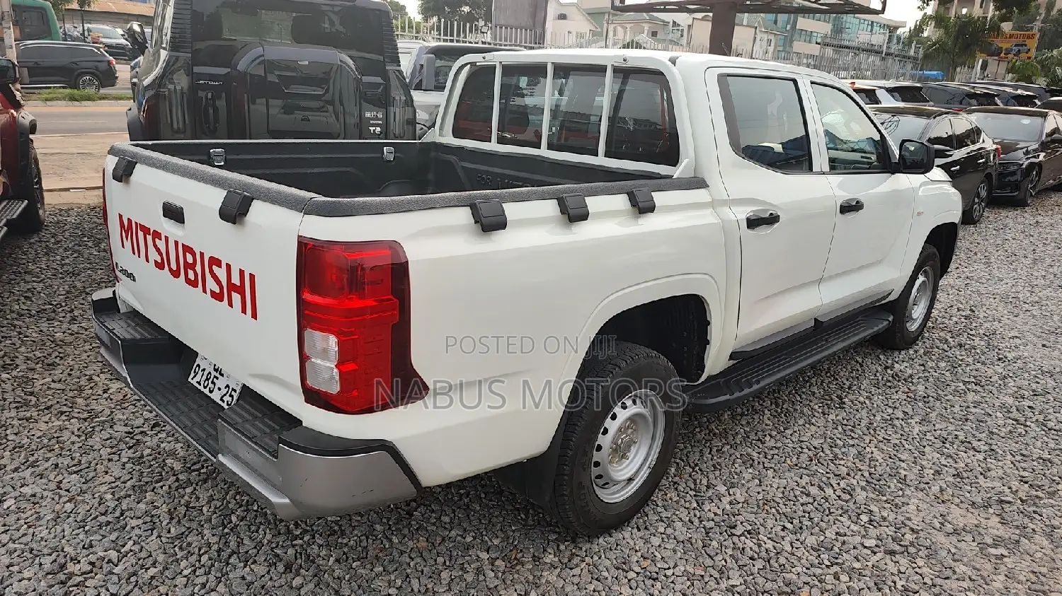 Mitsubishi L200 2025 White