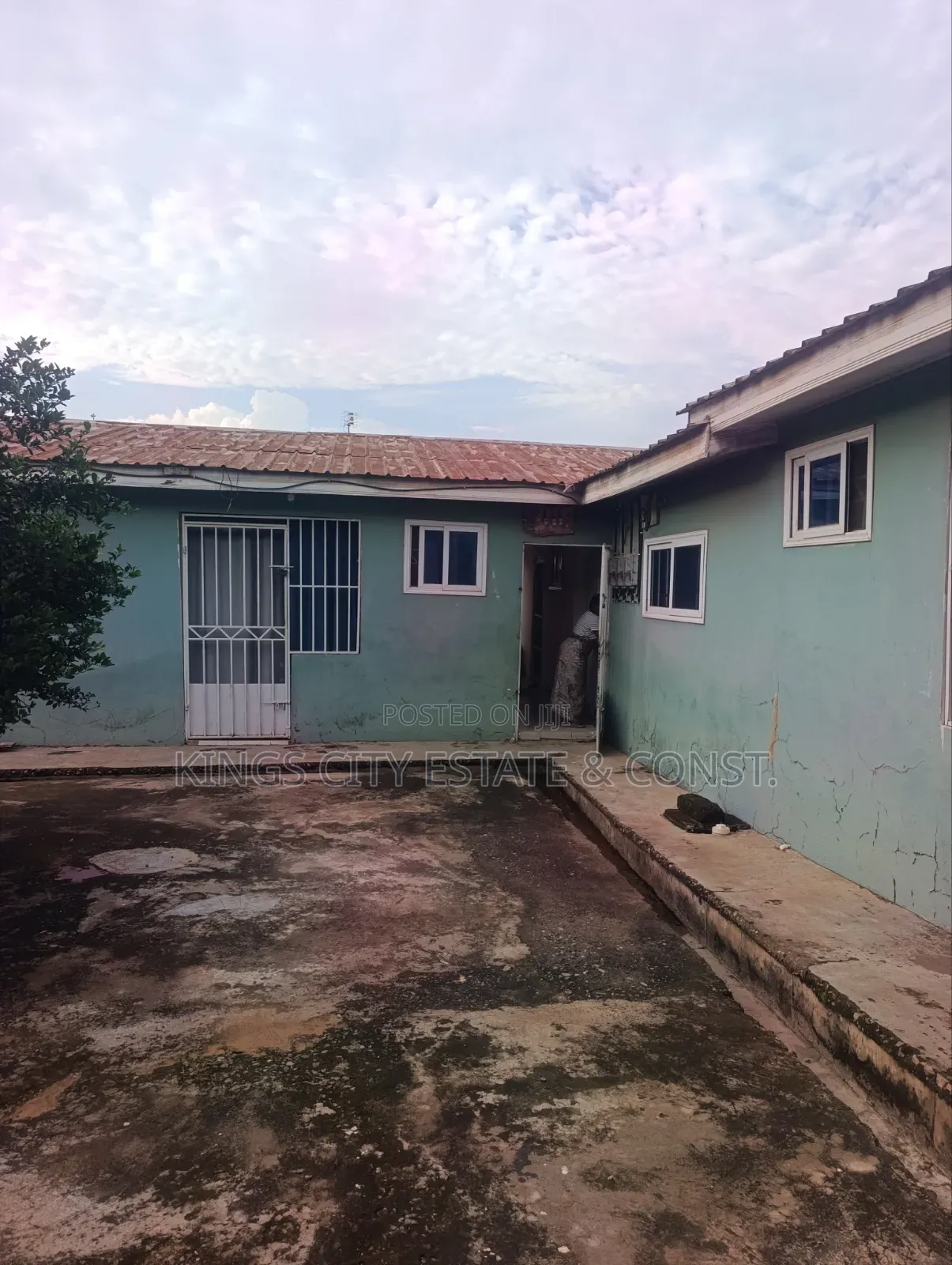1bdrm Apartment in White House, Pokuase for rent