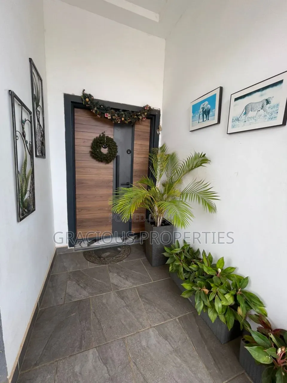 Furnished 3bdrm House in Gracious Properties, A&C Mall Area for rent