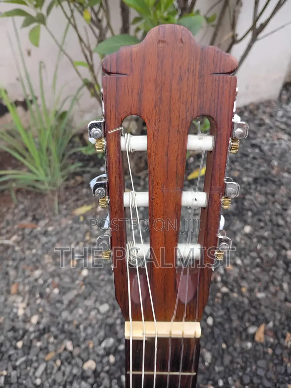 Kurosawa Classical Guitar in Hard Case