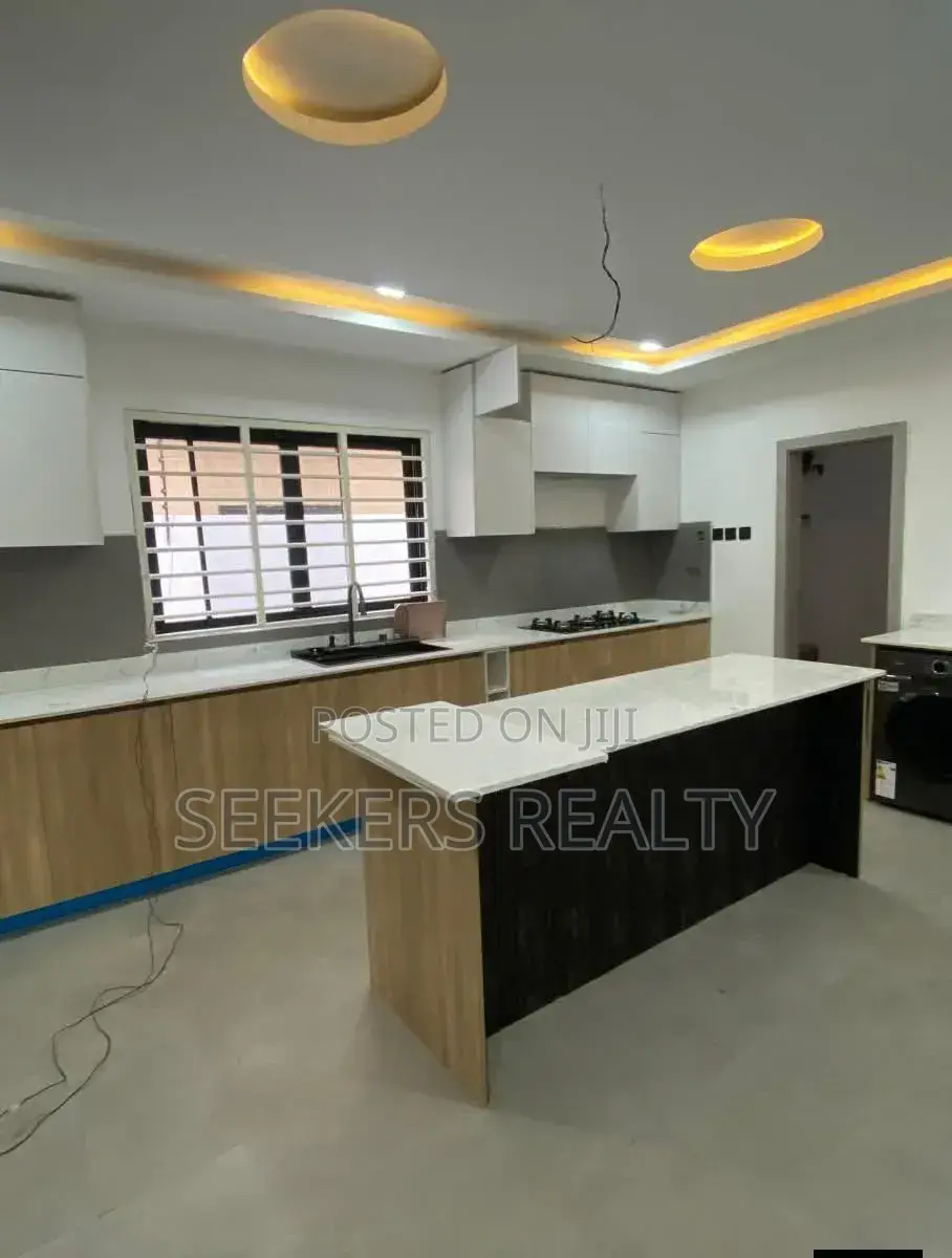 4bdrm House in Seekers Realty, Lashibi for sale